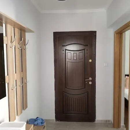 1-bedroom Flat, Near The Town Centre. Sarandë