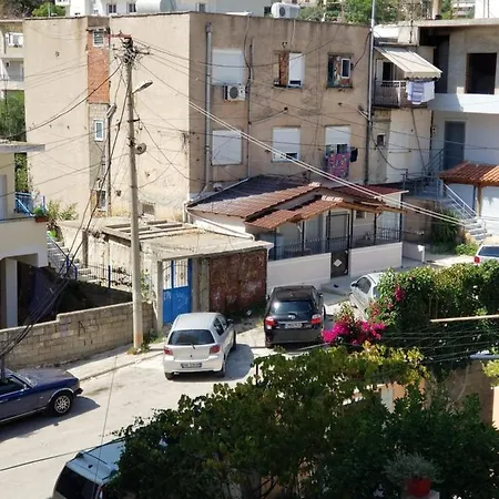 1-bedroom Flat, Near The Town Centre.